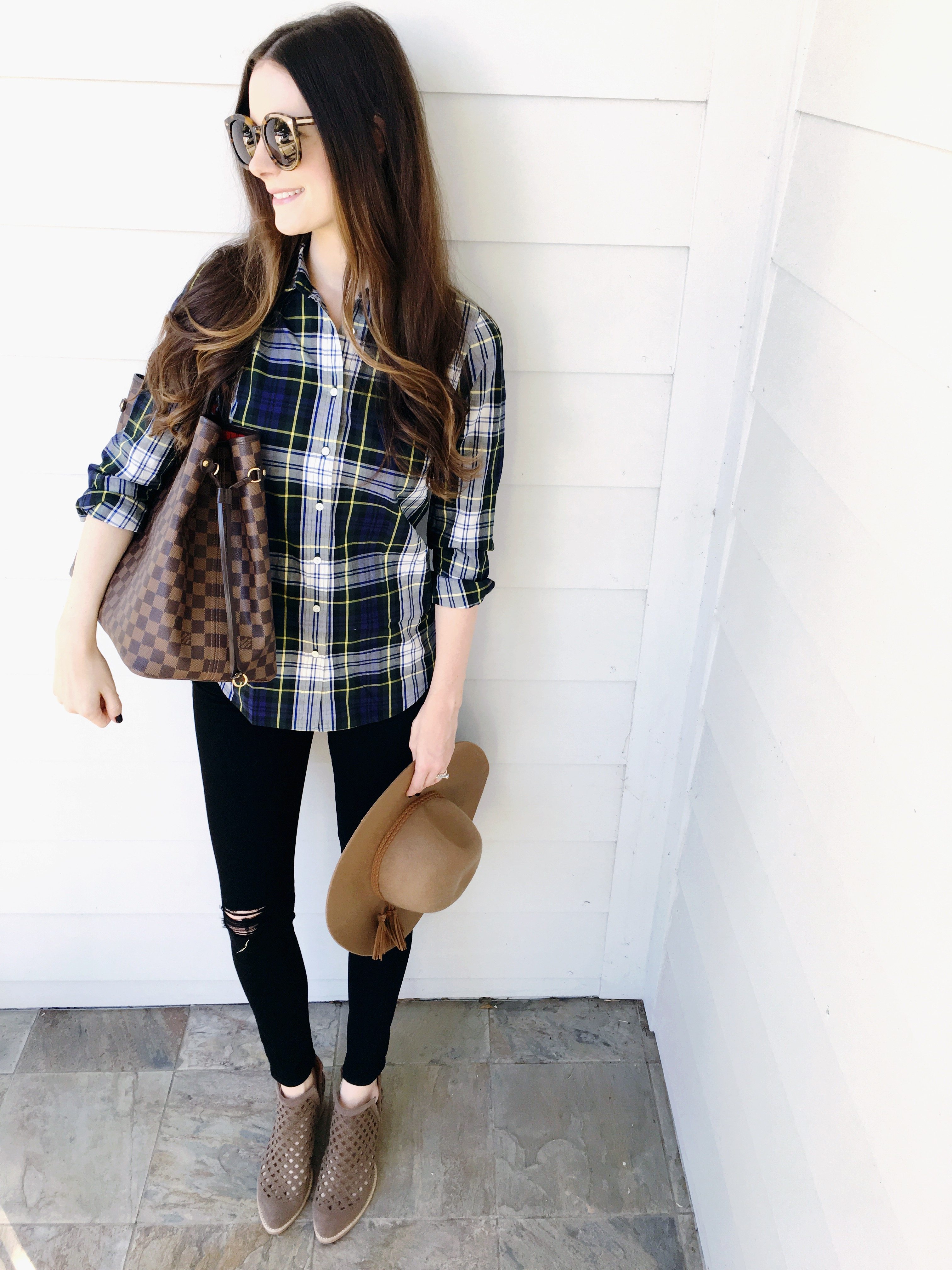 How To Style Button-Up Shirts: Plaid & Gingham Two Ways - Veronika's ...